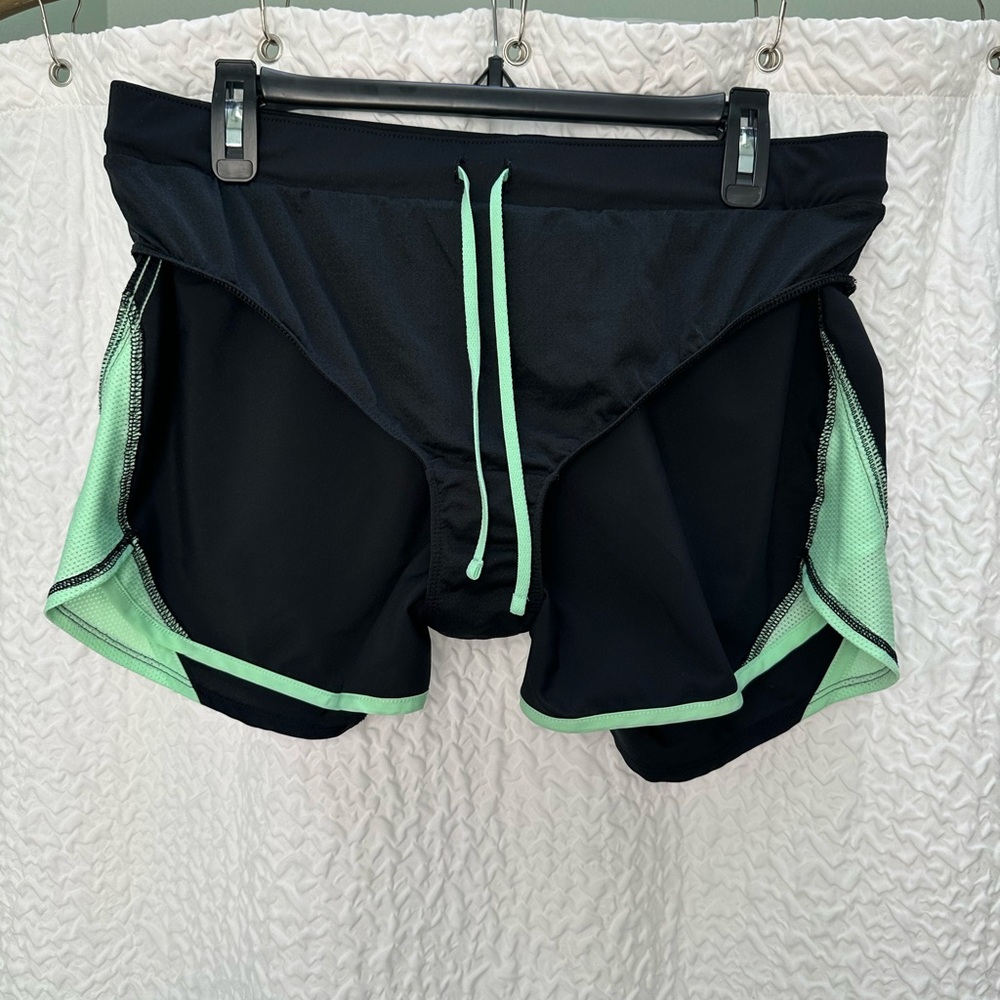 Under Armour Women's Fly By 2.0 Black and Mint Green Shorts Size L - Picture 6 of 7